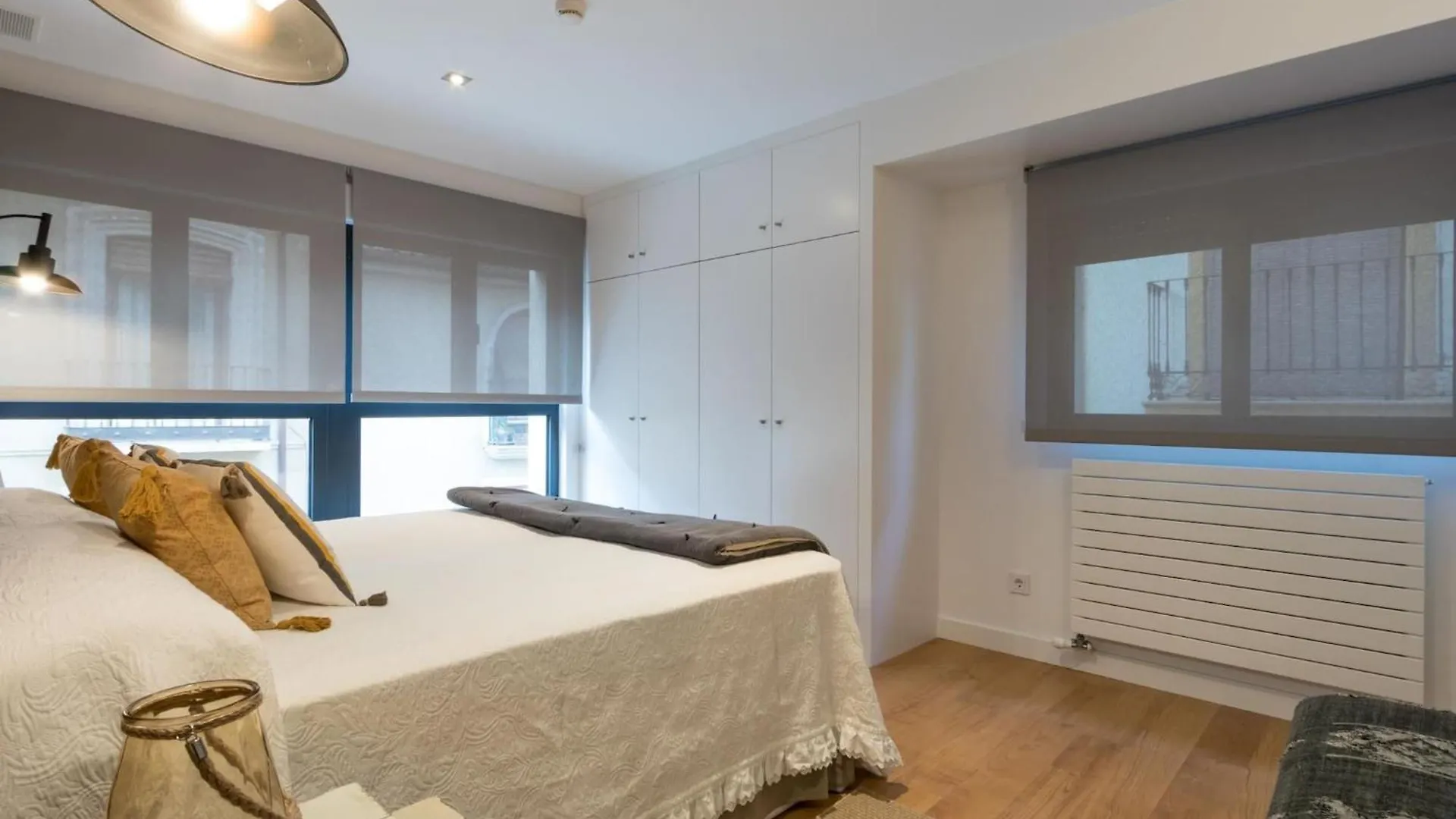 Chezmoihomes Plaza Nueva Deluxe Grenade 0*,